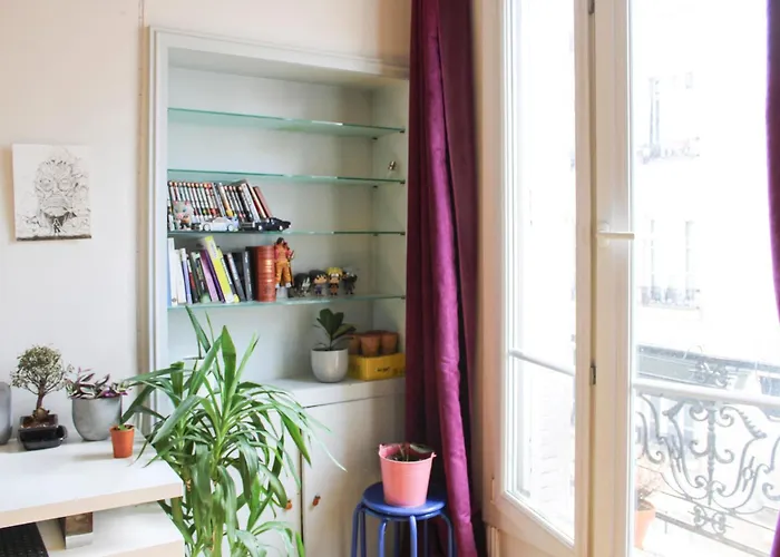 Cozy Nest Near Parc Montsouris דירה